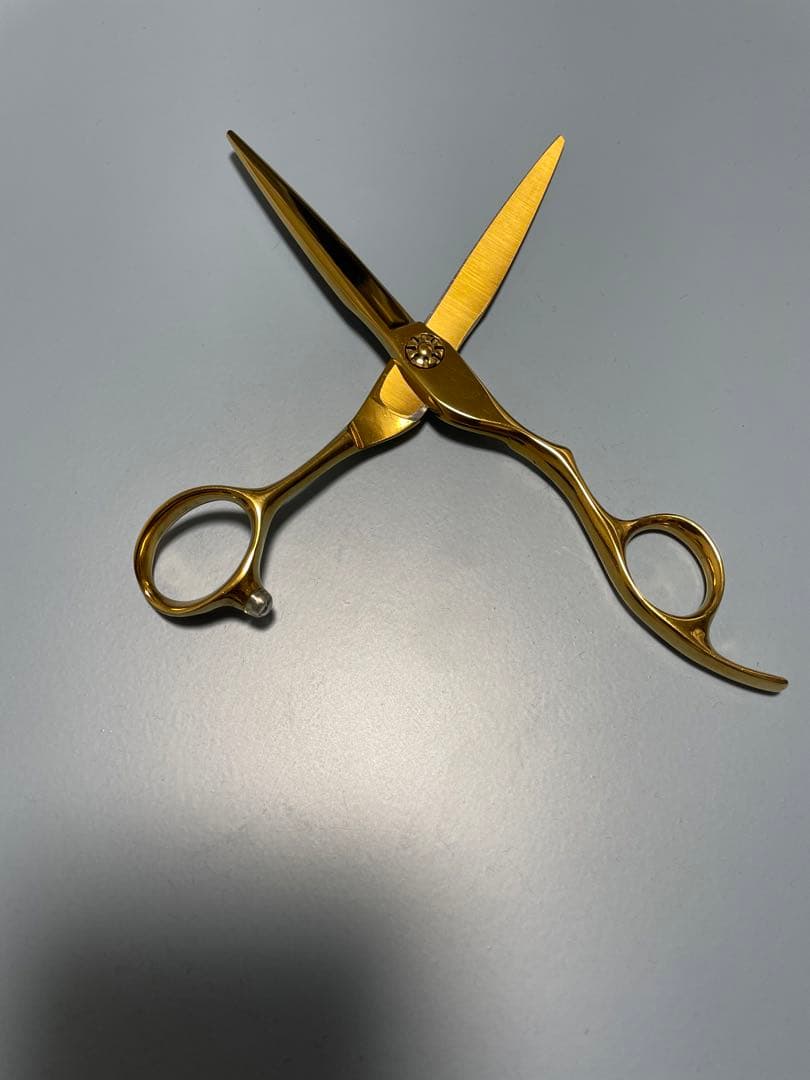 美容シザー　カットシザー