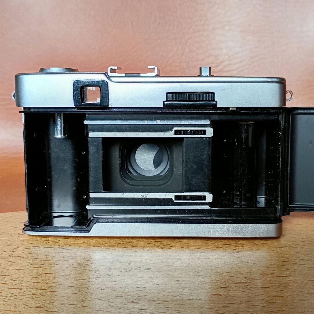 フィルムカメラ【整備、完動品、美品】オリンパストリップ35