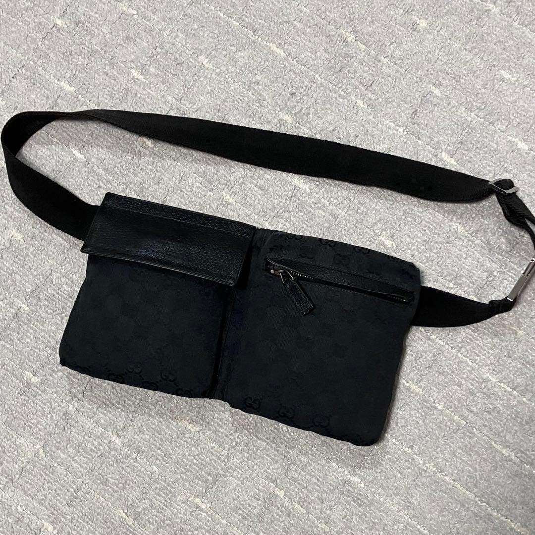 グッチ［ボディバッグ］GGキャンバス　クロスボディ　ショルダーバッグ　ブラック