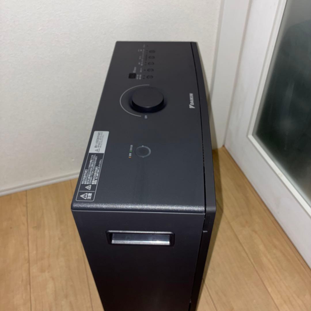 極美品！！2024年製DAIKIN 遠赤外線暖房機　ハイブリッドセラムヒート