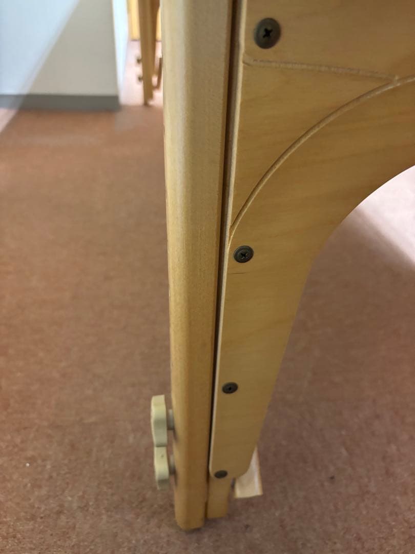 アースライト社製　マッサージベッド