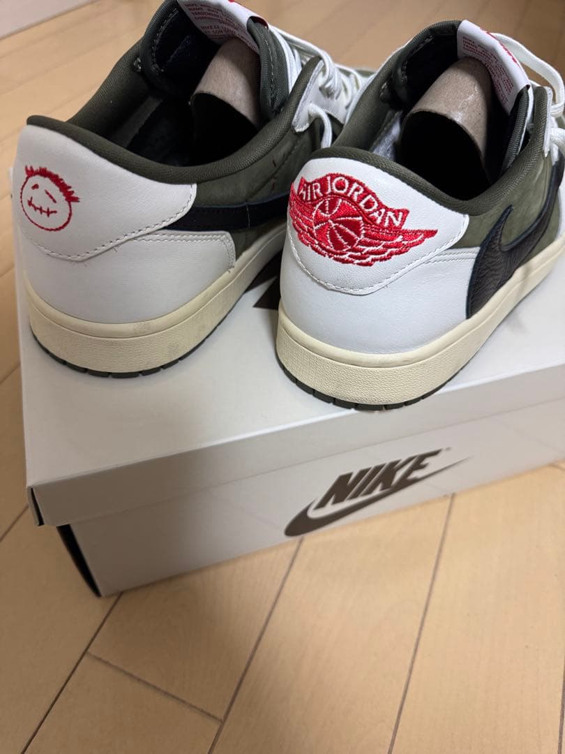 Travis Scott × Air Jordan1 Reverse Olive