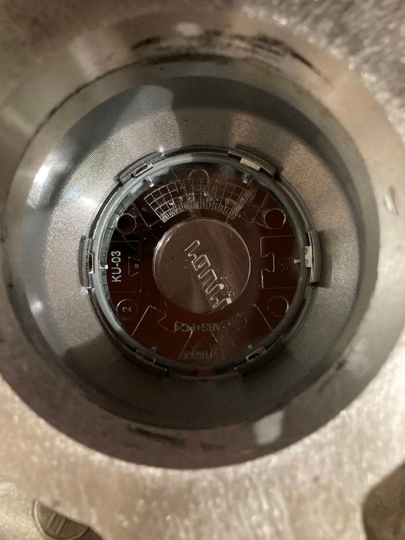 スタッドレスタイヤ　GOOD YEAR 205／60R16 92Q 16インチ