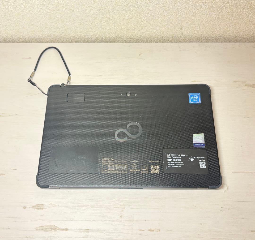 富士通 Windows11タブレット