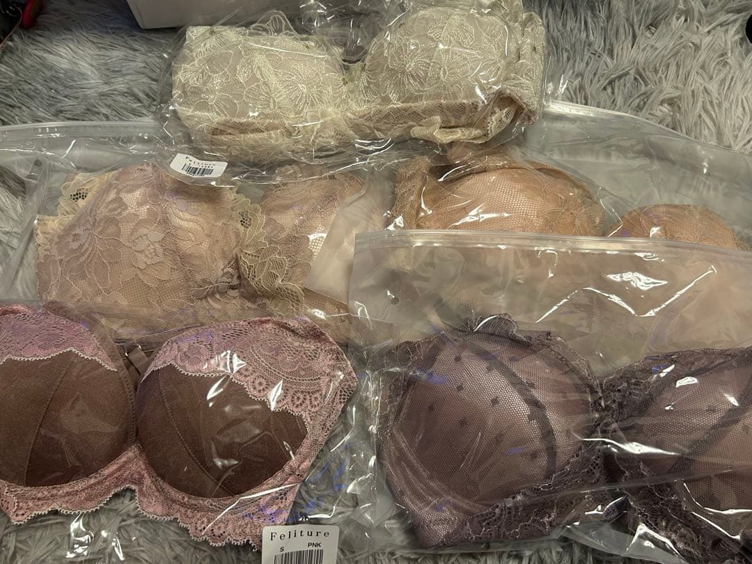 Feliture ブラジャーショーツ5セットsサイズ