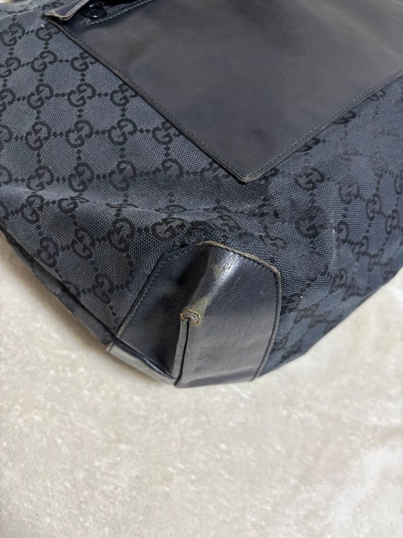 あ*る様 GUCCI グッチ GG柄 キャンバス トートバッグ 黒 角スレあり