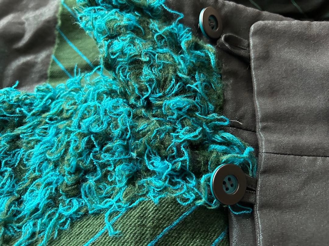 イッセイミヤケ　　フード付き厚手半コート