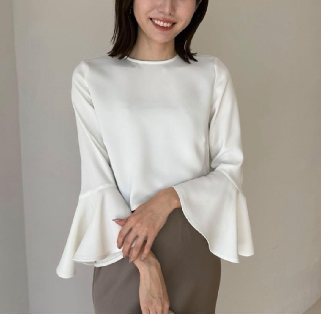 anuans アニュアンス★フレアスリーブ ブラウス ホワイト