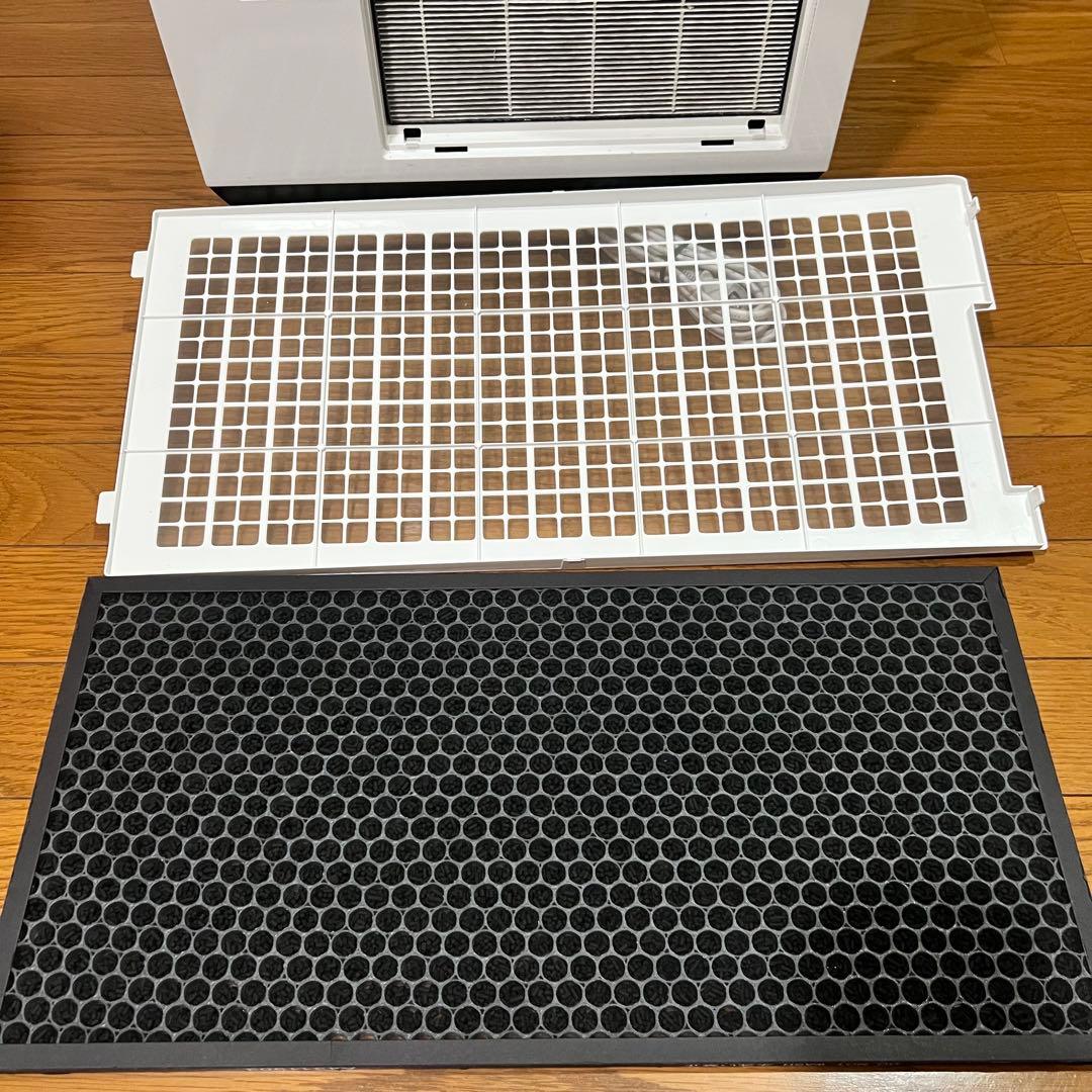 美品 SHARP 空気清浄機 2019年式 KC-HD70-W