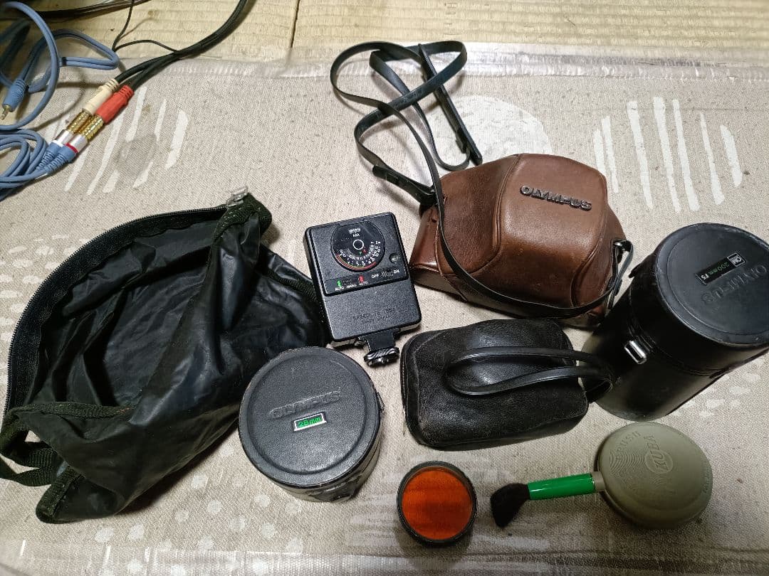 Olympus OM-1 フィルムカメラ 28mmレンズ付き　色々まとめて