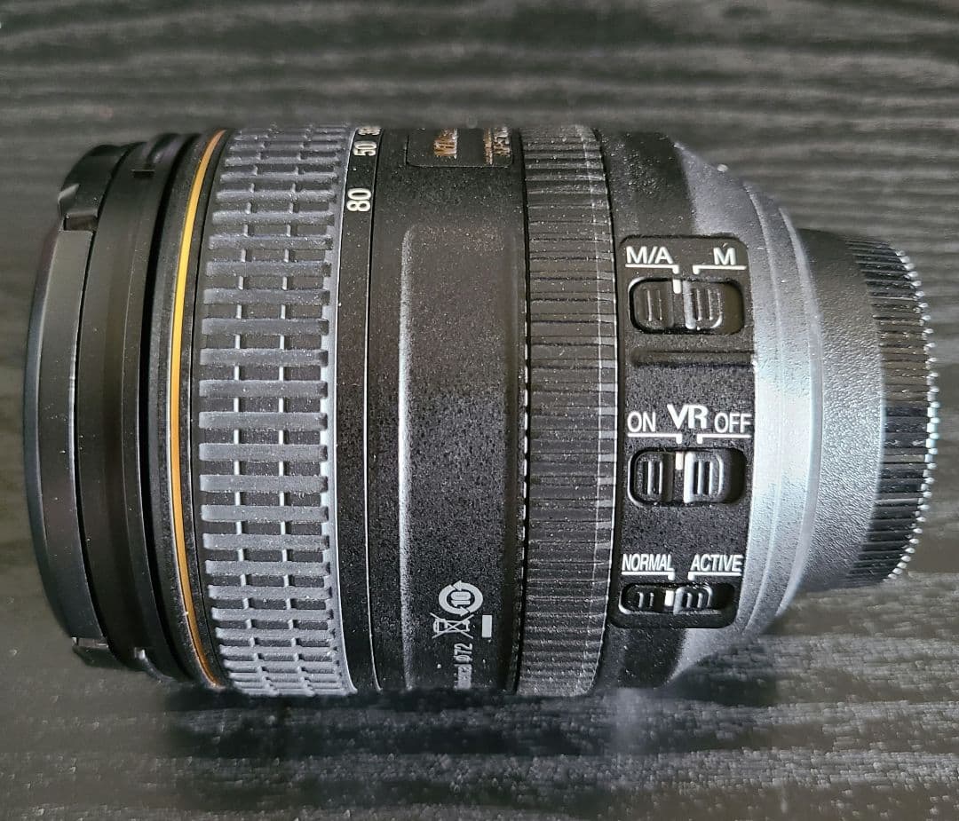 ニコンAF-S DX NIKKOR 16-80mm f/2.8-4E ED VR