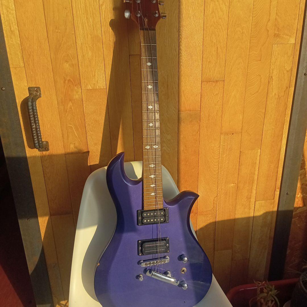 BCrich イーグル580ギター パープル