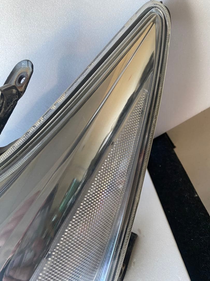 トヨタ プリウス 30系（ZVW30） 純正ヘッドライト 左右セット（ハロゲン）