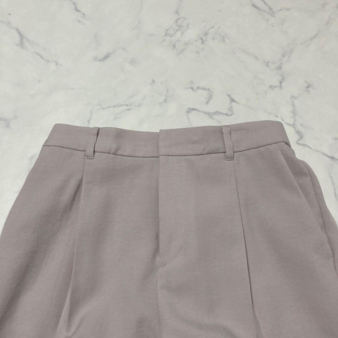 美品　インディヴィINDIVI ノーカラーパンツスーツ　ベージュ系　サイズ36