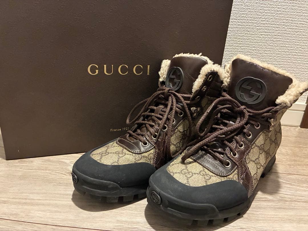 GUCCI ファー付きブーツ 7