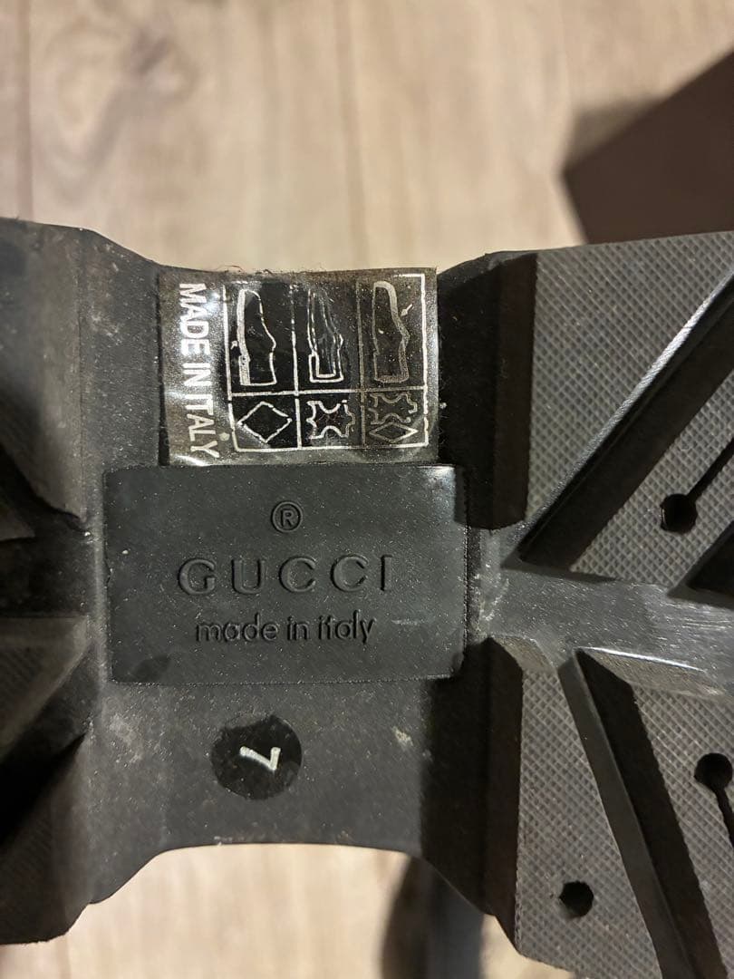 GUCCI ファー付きブーツ 7