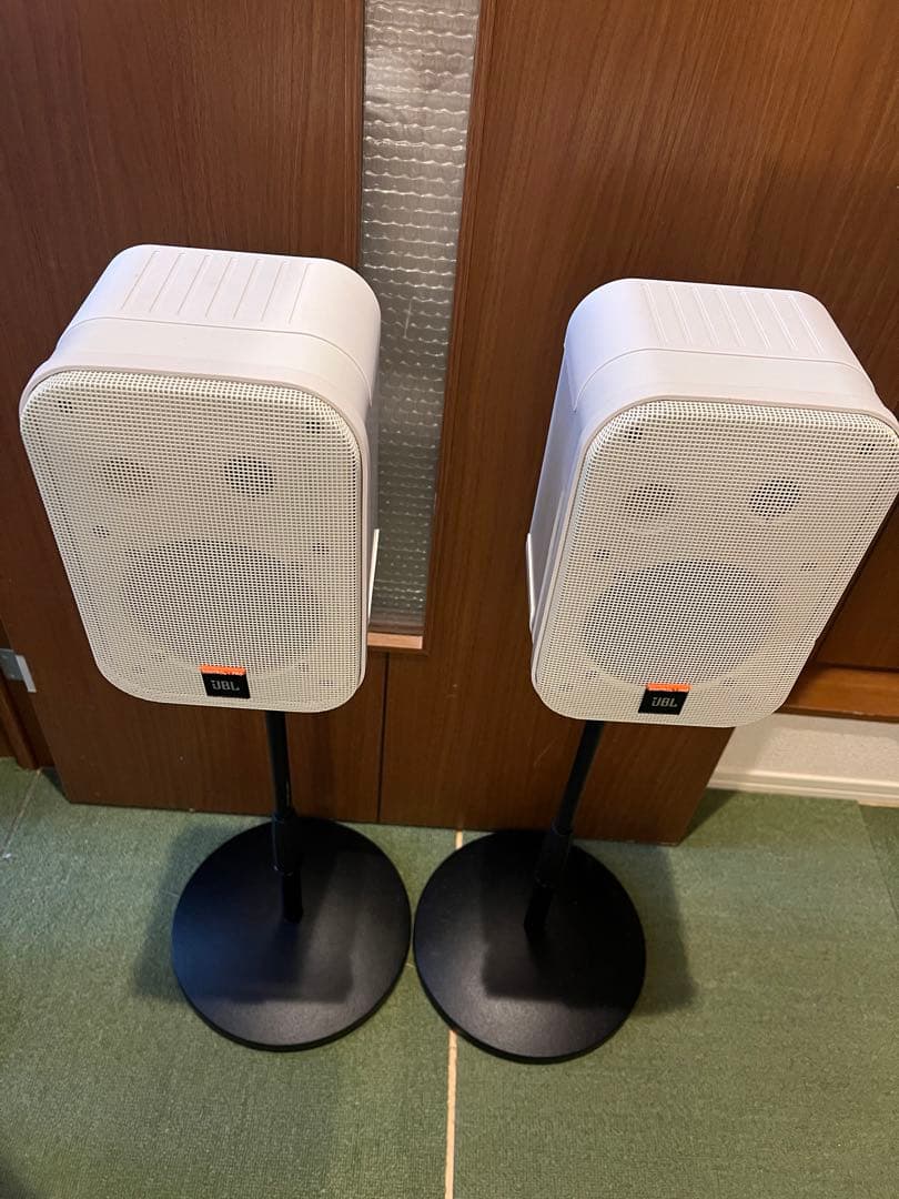 JBL Control 1 Pro + ブラケット　(スタンドはつきません)