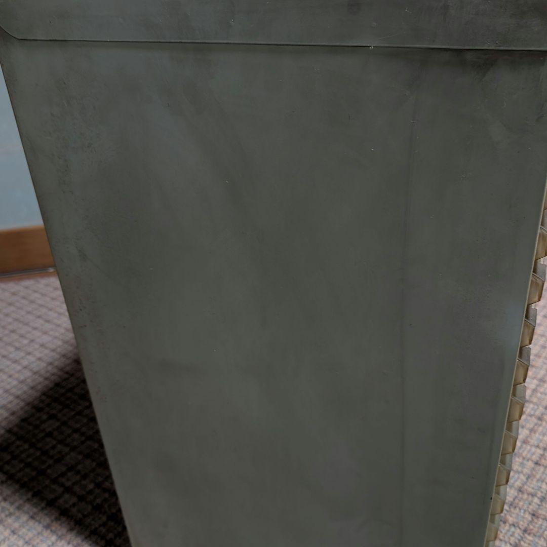 【レトロ】書類整理ケース 　アンティーク スチール　32引出し　匿名送料込