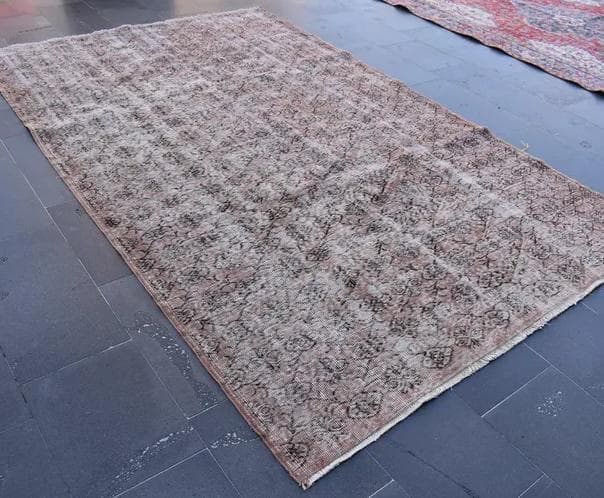 トルコ ヴィンテージラグ979 超大判 レア 人気柄 紋章 トープブラウン