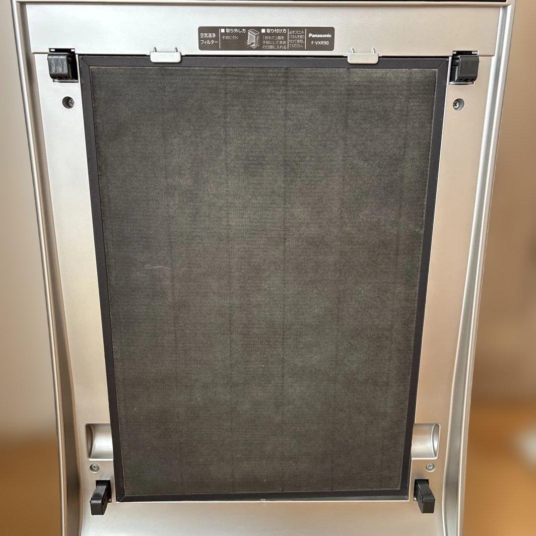 【値下中12/11まで】Panasonic加湿空気清浄機ホワイトF-VXR90