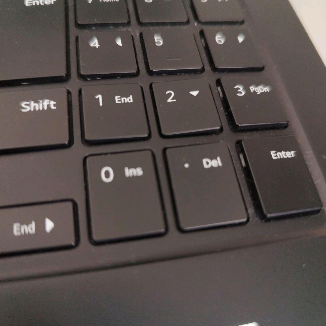 LG Gram / Core i7 1260P (第12世代)