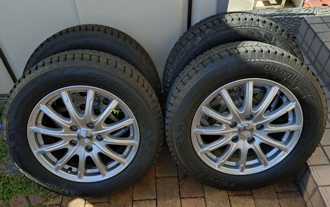 バリ溝　スタッドレス　アルミ　GIZ2 205/60R16 4本 走行千㎞未満