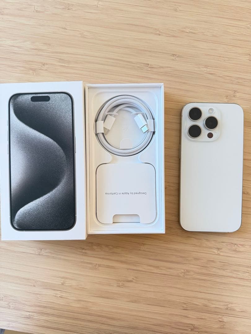 【ともちん】Apple iPhone 15 Pro ホワイト 本体