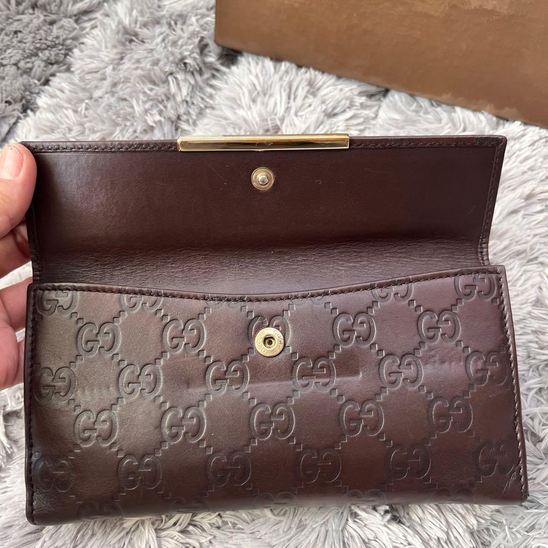 良品✨GUCCI シマ　長財布　ダークブラウン　ロゴプレート　Wホック