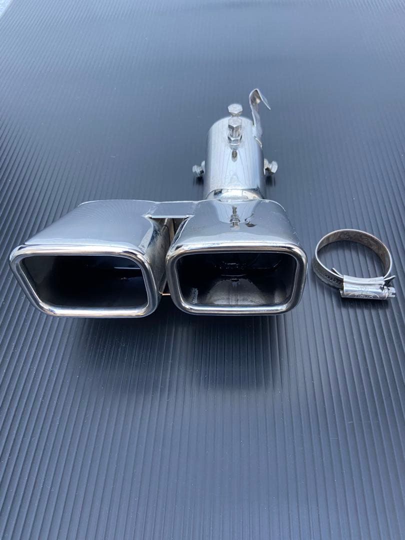 ルーミー　モデリスタマフラーカッター