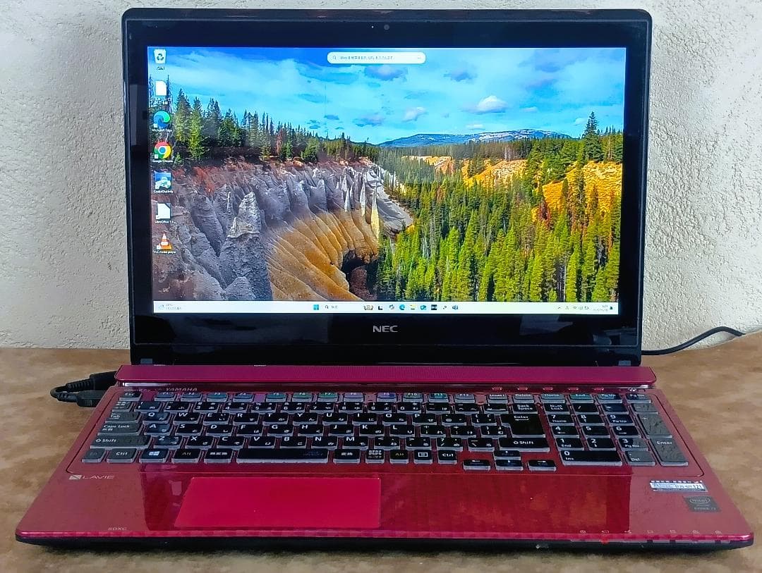 【ジャンク】NEC LAVIE NS700/BAR i7/8GB/256GB