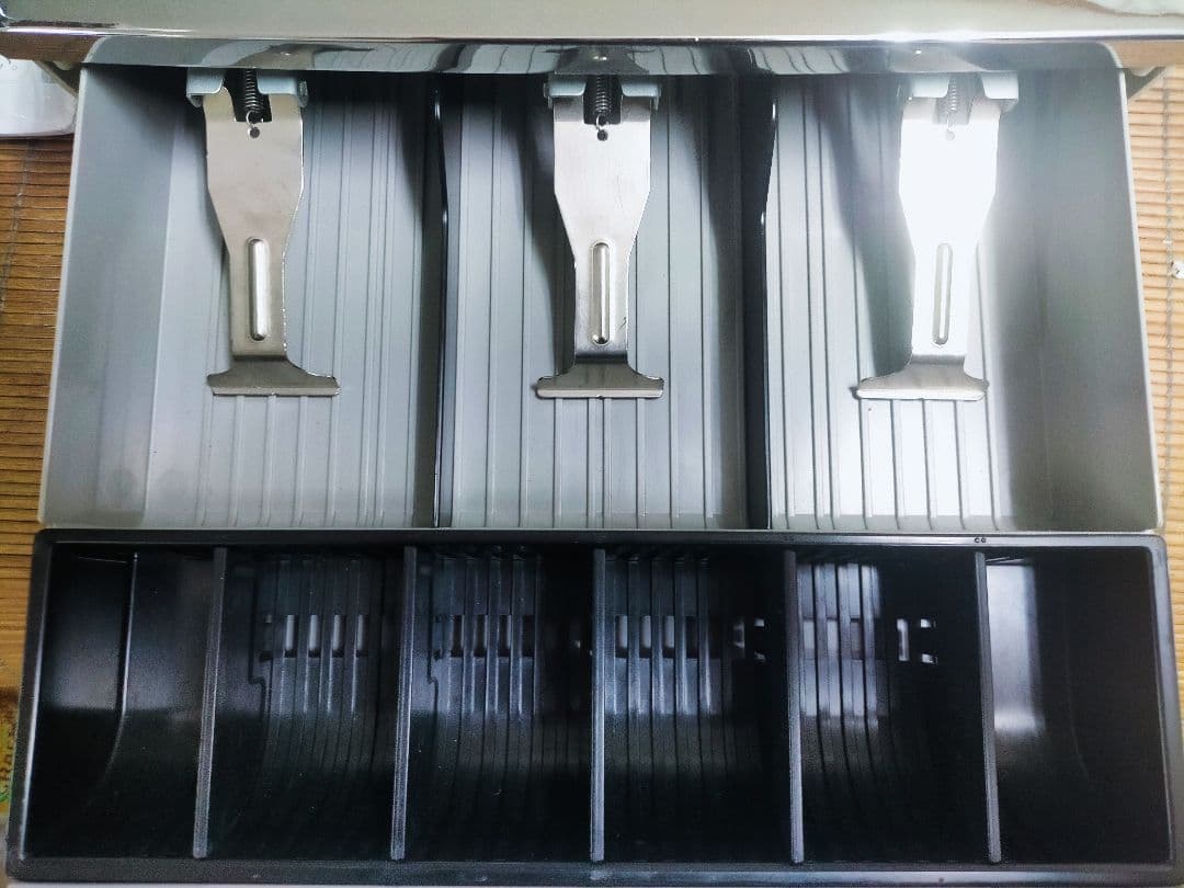 カシオレジスター　TE-M80　中古品　人気機種感熱紙　送料無料　753753