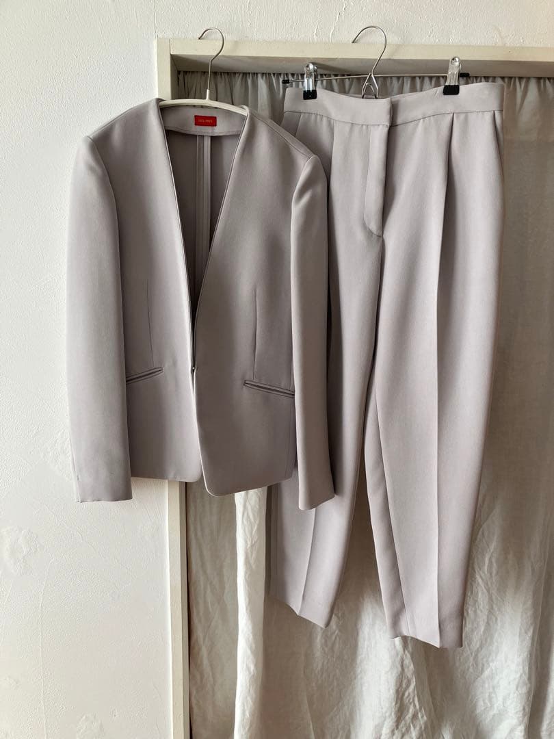 デプレ　des pres セットアップ　スーツ　トゥモロー