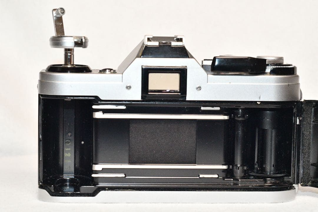 《動作品》CANON AE-1+FD f50mm/1.4ssc a436