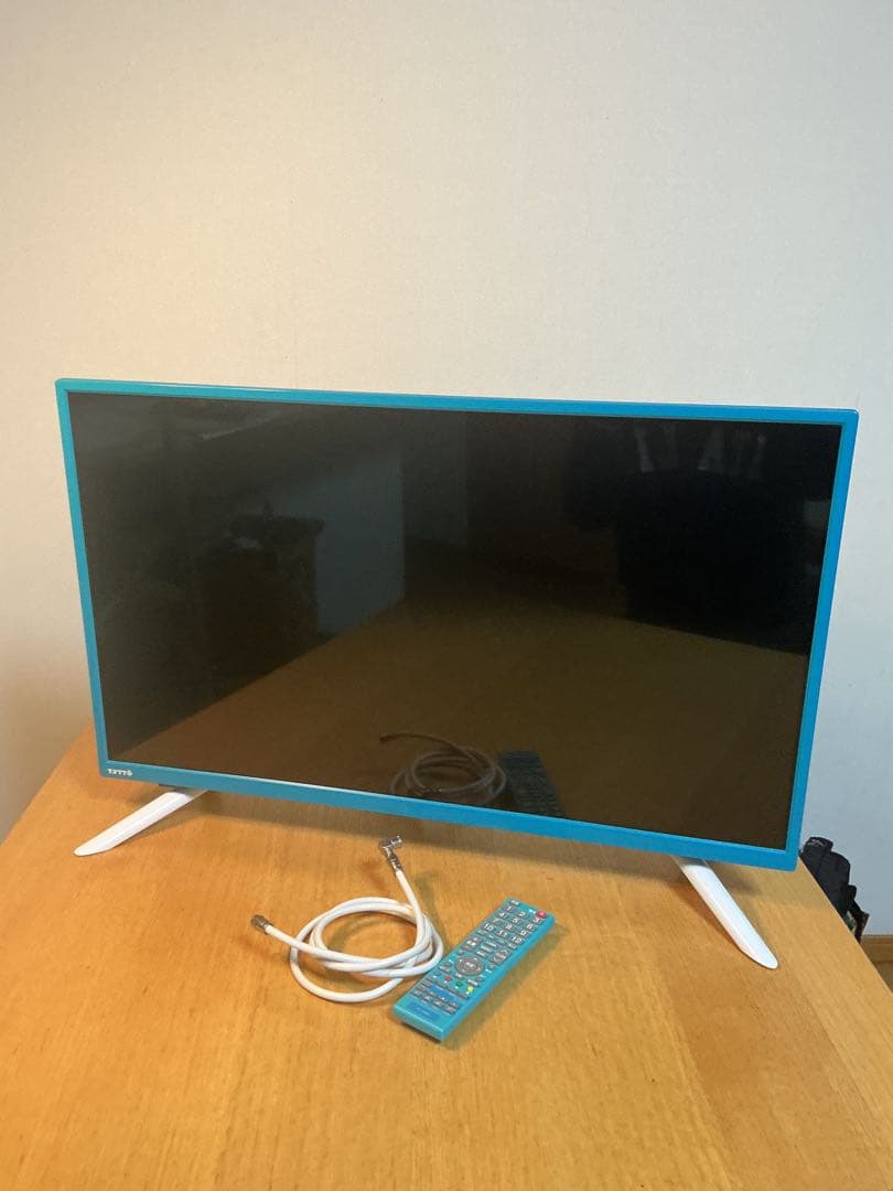 美品　届いてすぐ使える SANSUI 32型テレビ ブルー おしゃれ 付属品完備