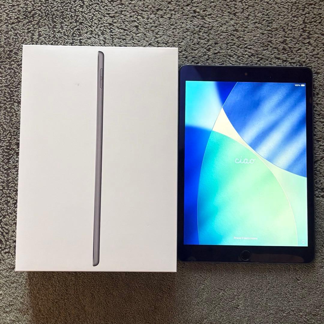 Apple iPad 10.2 第8世代　128G スペースグレー　アップル