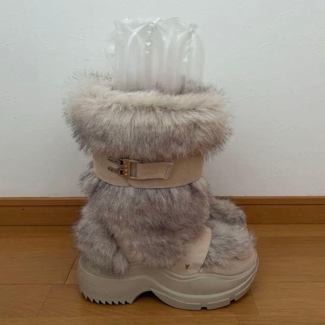 YELLOW ファーブーツ　ベージュ　M