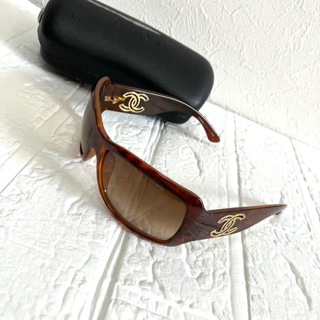 CHANEL シャネル　サングラス　ココマーク　ケース付き