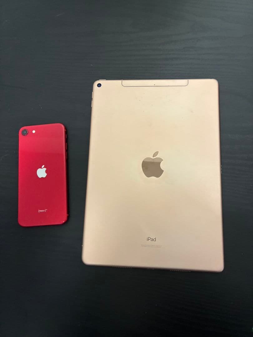 【ジャンク】iPad Air 3/256GB ゴールドiPhonese2/64G