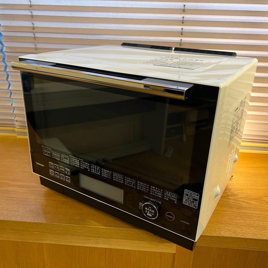 TOSHIBA】過熱水蒸気オーブンレンジ 30L 石窯ドーム｜ER-RD3000
