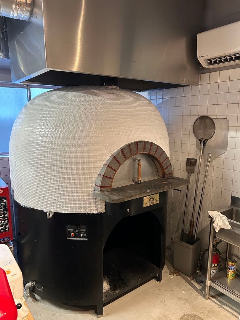 【さらに値下げ】IGA ガス式溶岩石ピザ窯 エレガンザ120単相10…