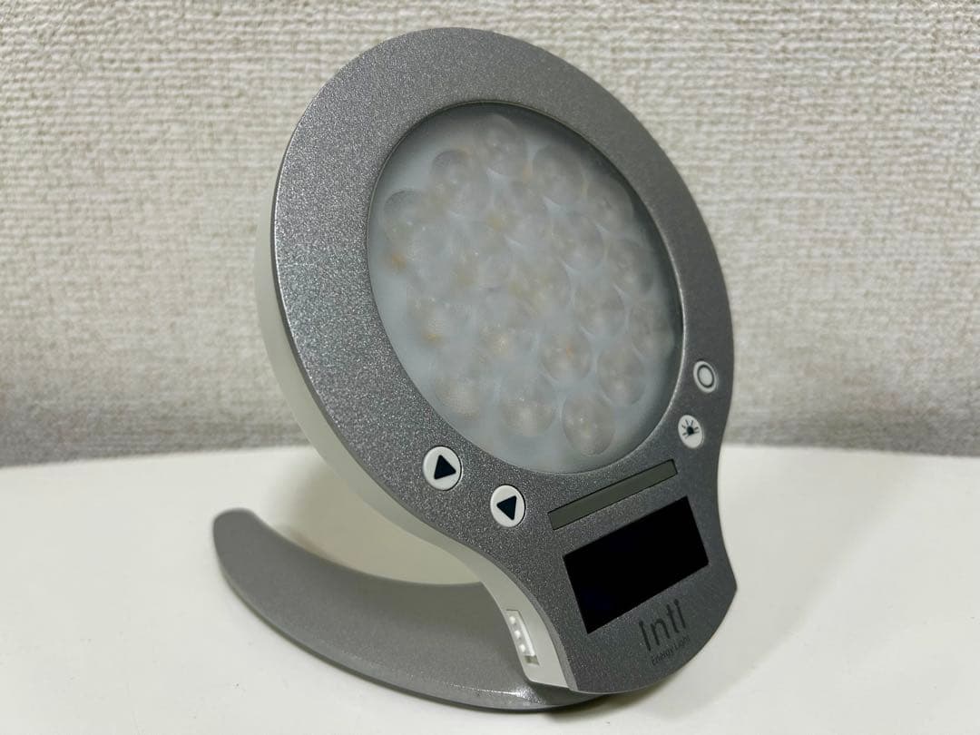 Inti4 Wake-up light 光で起きる目覚まし時計　シルバー