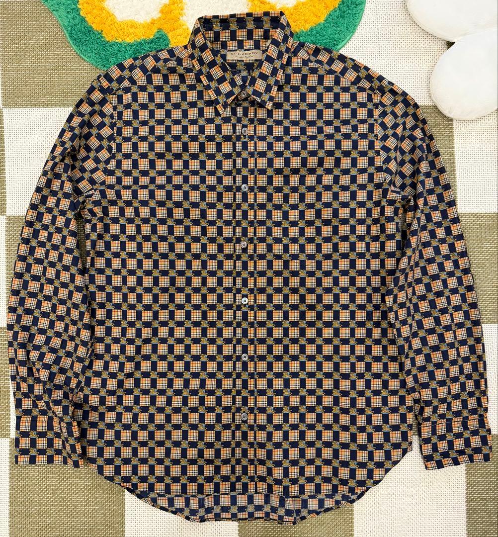 り*も様 BURBERRY チェック柄　総柄シャツ