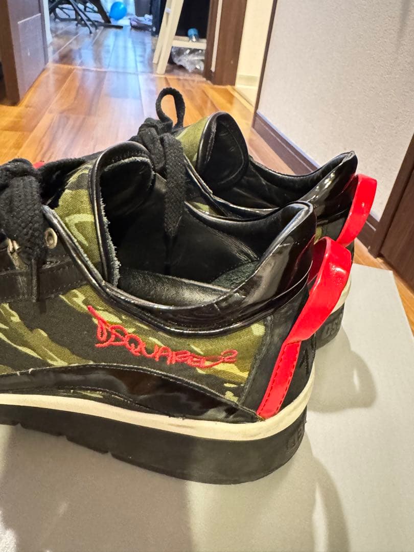 【サンダー】ディースクエアード　迷彩柄& 1964 ネイビースニーカー