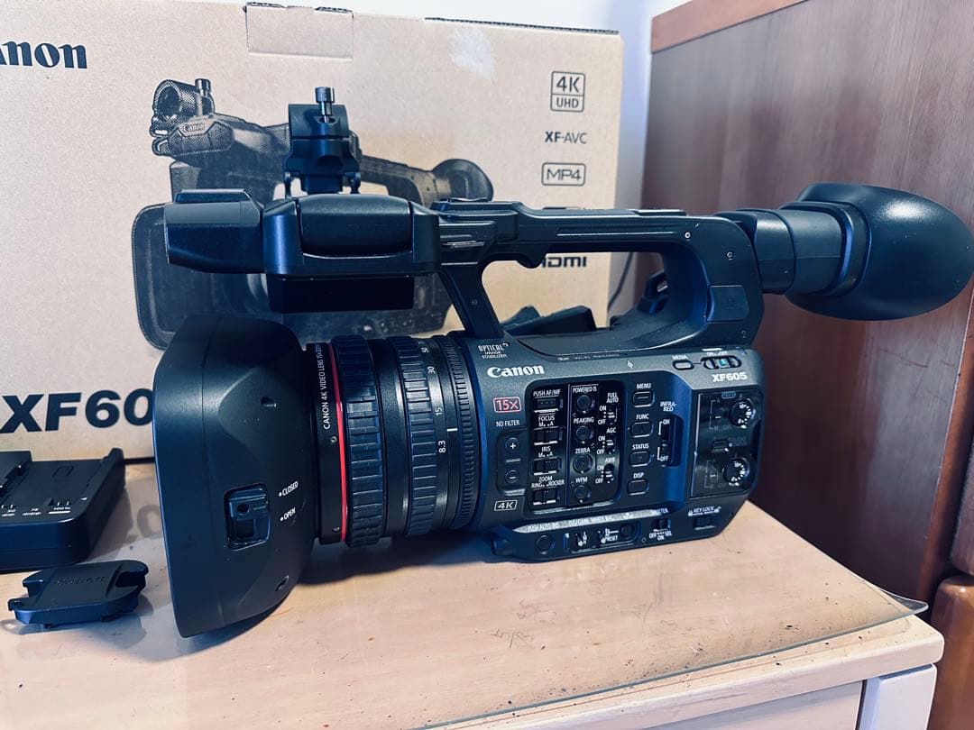 【大幅値下げ】Canon XF605 4Kビデオカメラ BP A60付