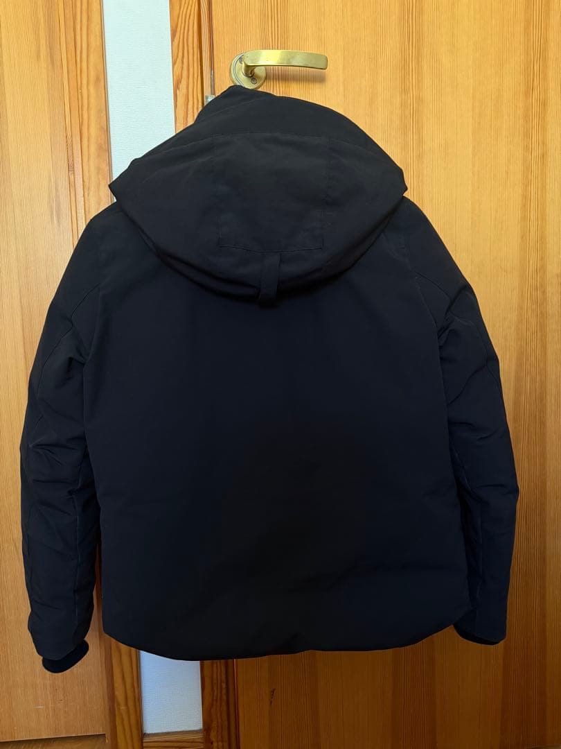 N*N様   ブラック ダウンジャケット　フード取り外し可