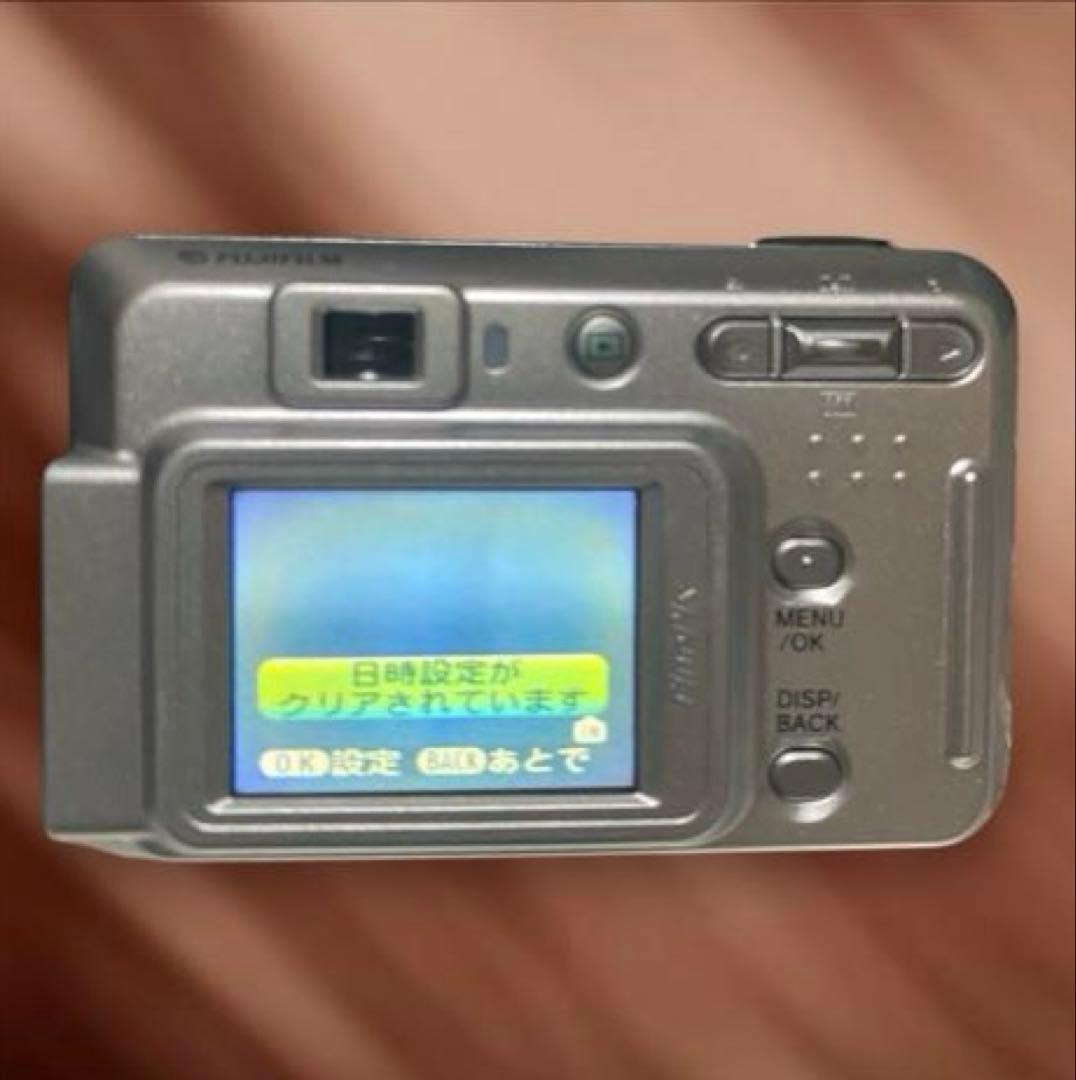 美品【FUJIFILM】FinePix A500/コンデジ乾電池駆動/付属品多数