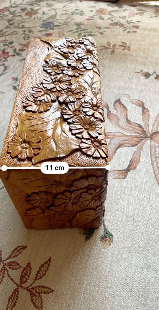 彫刻ティッシュBOX