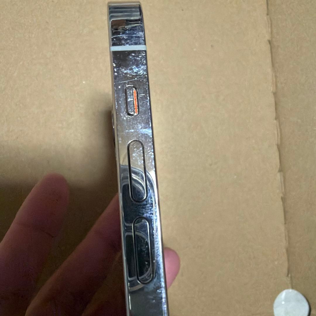 Apple iPhone 12Pro シルバー 本体