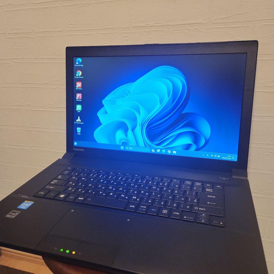 ⭐美品⭐　ノートパソコン　薄型　東芝　dynabook　持ち運びも可能！