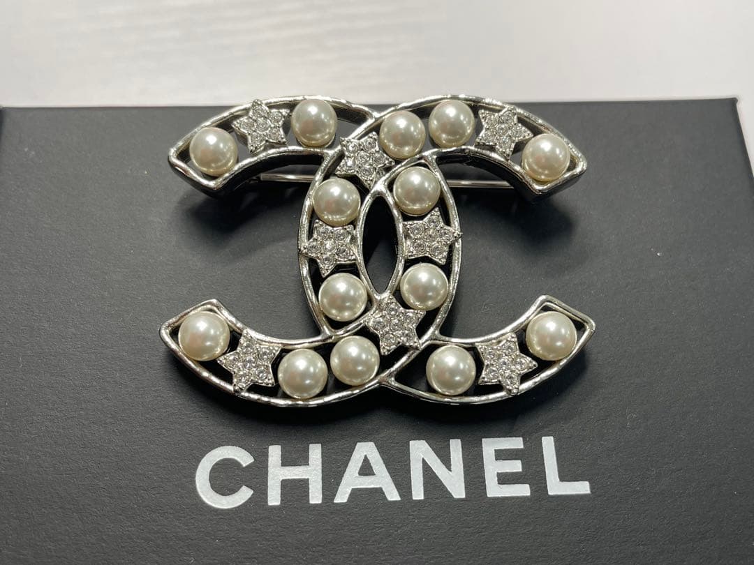 みき【極美品】シャネル スター パールブローチ 正規品 刻印あり